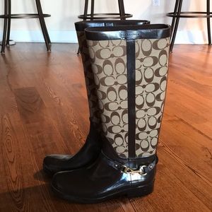 Coach rain boots size 8.